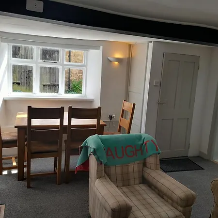 Georgian Mews Cottage: Cozy Retreat near Olney Market Exterior photo