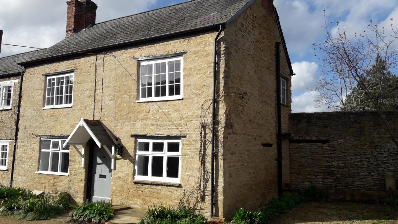 Holiday home Georgian Mews Cottage: Cozy Retreat Near Market