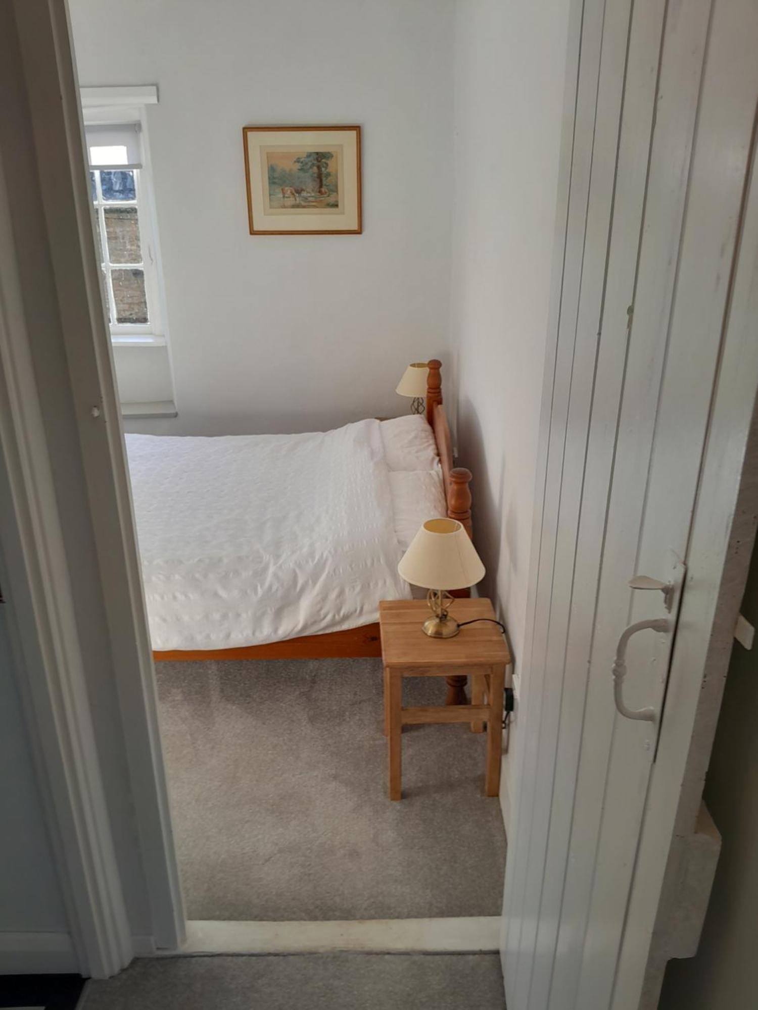 Georgian Mews Cottage: Cozy Retreat Near Market Holiday home