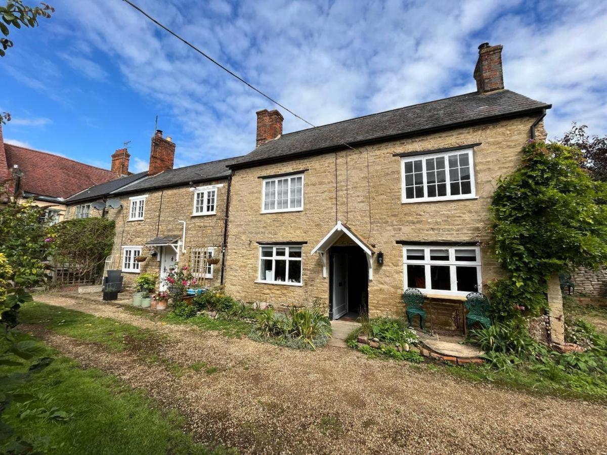 Holiday home Georgian Mews Cottage: Cozy Retreat Near Market